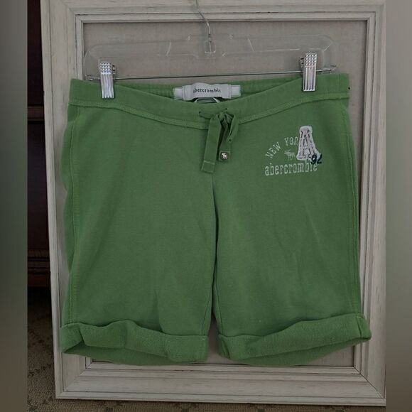 Abercrombie kids bright green sweat shorts with drawsreing waist XL - Picture 1 of 13